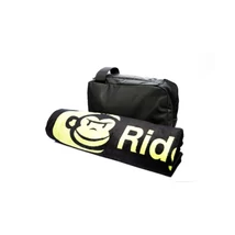 RidgeMonkey LX Bath Towel & Shower Caddy Set törölköző piperetáskával